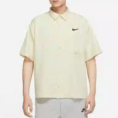 Nike Sportswear Logo Shirt