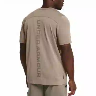 Under Armour T
