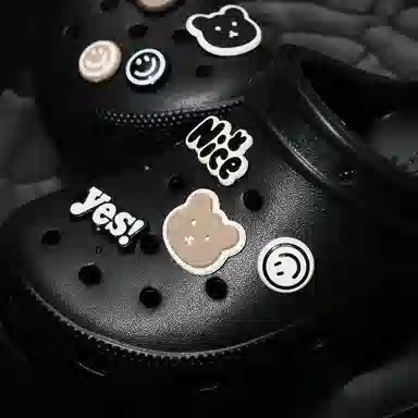 NICE10 crocs DIY