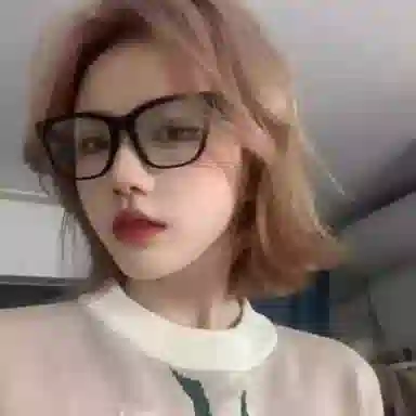 【联系客服可选配镜套餐】 佐川 素颜神器 黑框高级感 显脸小近视方框镜 可配防蓝光变色 方形 光学镜架 男女同款情侣款