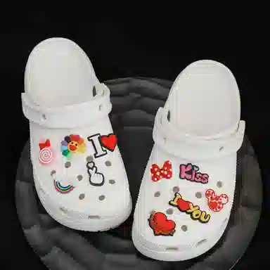 DIYLOVE crocs