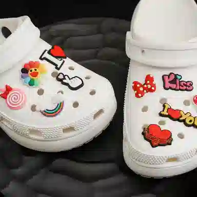 DIYLOVE crocs