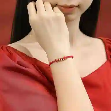S925