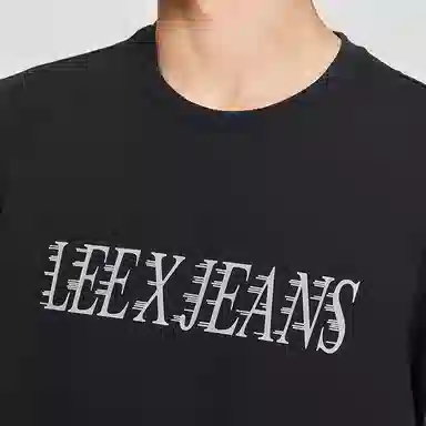 Lee T