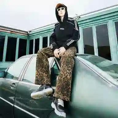 DOKI Retro Striped Hoodie