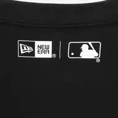 New Era x MLB Yankees Black Tee