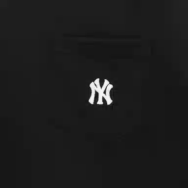 New Era x MLB Yankees Black Tee