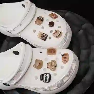 crocs