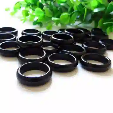 MY WORLD BEGINS AND ENDS WITH YOU