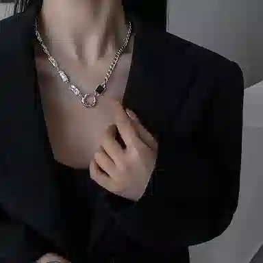 MISS XIA JWY