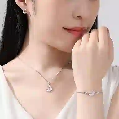 S999
