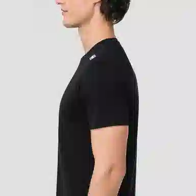 HELLY HANSEN T
