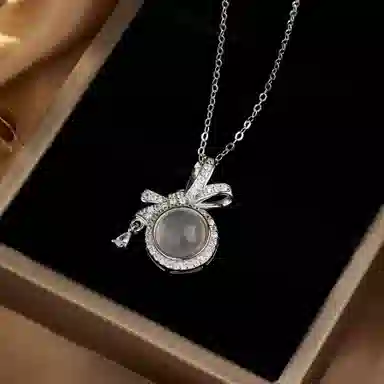 MY WORLD BEGINS AND ENDS WITH YOU