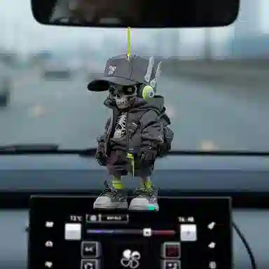 Qiantu 2D Creative Skull Keychain