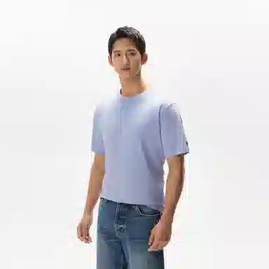 Tommy Hilfiger T