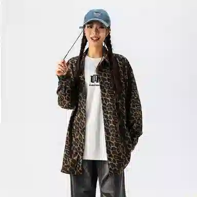 FAKE VINTAGE