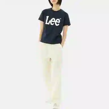 Lee T