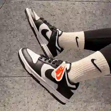IOTS AF1dunksb