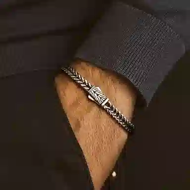 IDEAGEMER Dragon Spine Bracelet