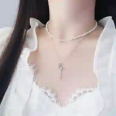 S925