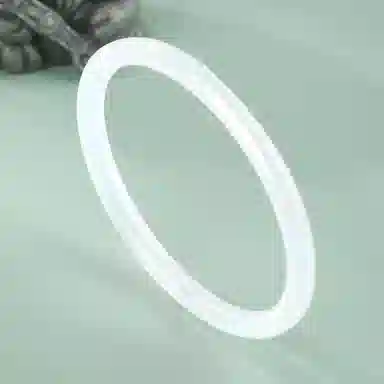 【甄选特级】 老凤祥 经典白月光 新中式国潮古色古香 旗袍汉服 贵妃镯宫廷风 轻奢国风古典感 好运 玉髓 手镯 女款