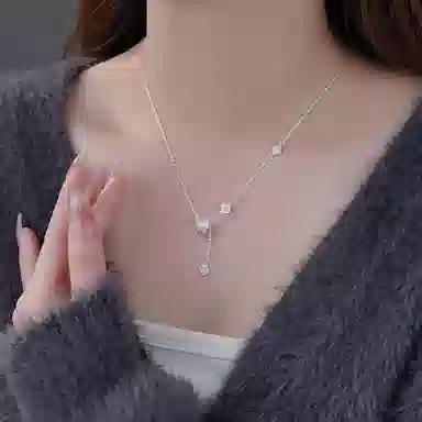 999