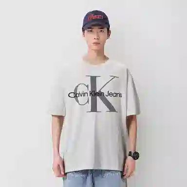 CALVIN KLEIN T