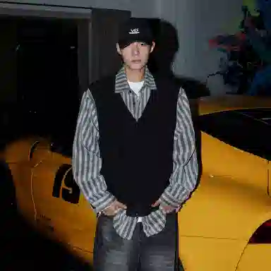 Fakeyoung