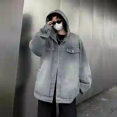 Fakeyoung