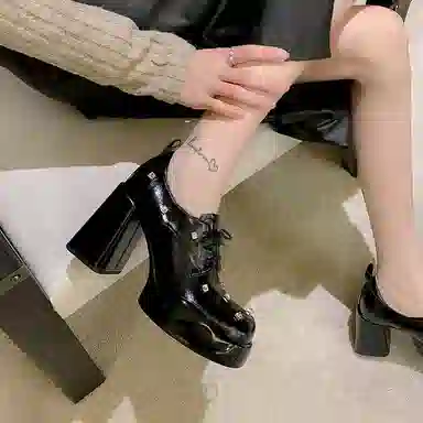 苏颜娇 牛皮 优雅百搭舒适简约   小众设计 复古 粗跟 高跟鞋 女