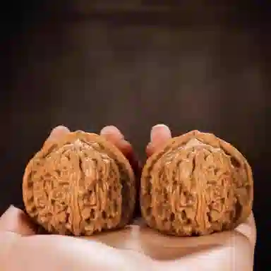 凯真 新中式国潮把玩件四座楼狮子头官帽苹果圆  盘玩手持爆肉密实 文玩核桃 把件 男女同款情侣款 节日礼盒装送人