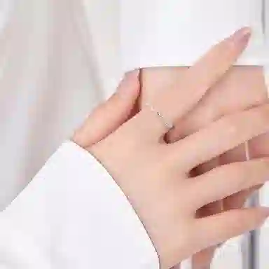 S925