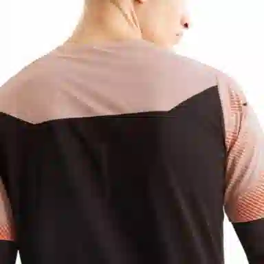 On Performance-T Lumos LogoT