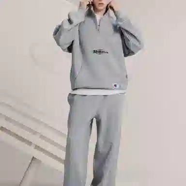 Champion FW23 Action Style Logo