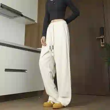 URBAN AUTHENTIC logo