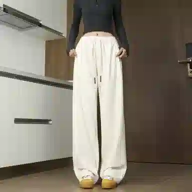 URBAN AUTHENTIC logo