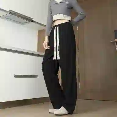 URBAN AUTHENTIC logo