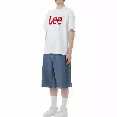Lee T