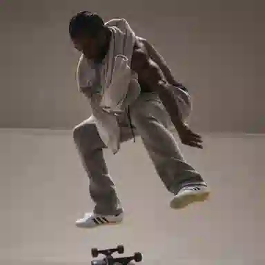 Fear of God Essentials SS22 Ls Tee Light Oatmeal