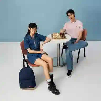 Tommy Hilfiger T