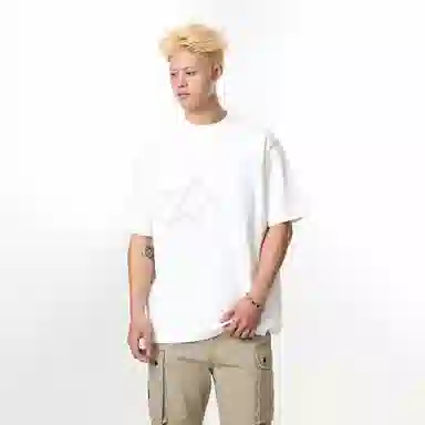 MADE EXTREME T