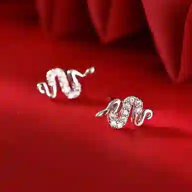 素 吉祥如意生肖蛇本命年顺利如意平安转运耳饰 小众高级感通勤 合金 耳钉 女款