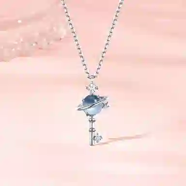 S925