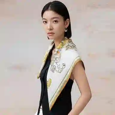 上海故事 南法庄园优雅高端丝绸质感经典设计优雅气质花卉礼盒装 桑蚕丝 丝巾 女款