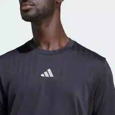 adidas logo T