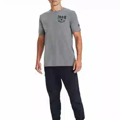 Under Armour iron T