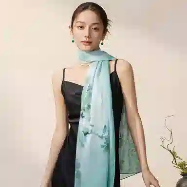 上海故事 玉兰馥绘蚕丝绫真丝印花礼盒装 披肩 女款