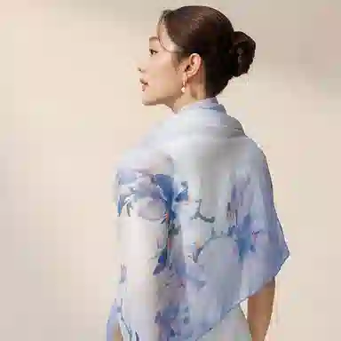 上海故事 玉兰馥绘蚕丝绫真丝印花礼盒装 披肩 女款