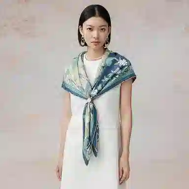 上海故事 庭院闻莺 交织花罗  礼盒装 桑蚕丝 披肩 女款