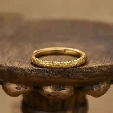 S925